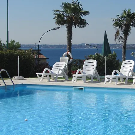 Relais Rosa * Moniga del Garda